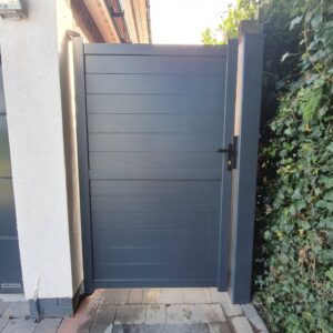 Readymade - Horizontal Pedestrian Gate 1000mmx1600mm Black or Grey